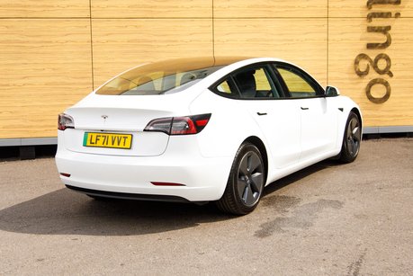 Tesla Model 3 STANDARD RANGE PLUS