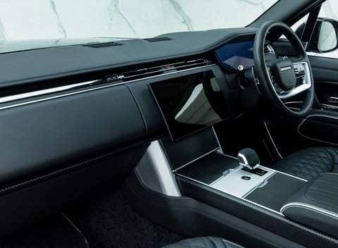 Land Rover Range Rover D350 AUTOBIOGRAPHY OVERFINCH 24