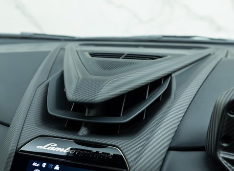 Lamborghini Revuelto 20