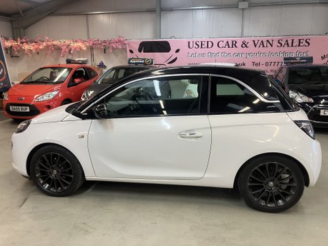 Vauxhall Adam GLAM 8