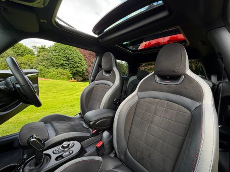 Mini Hatch JOHN COOPER WORKS 26