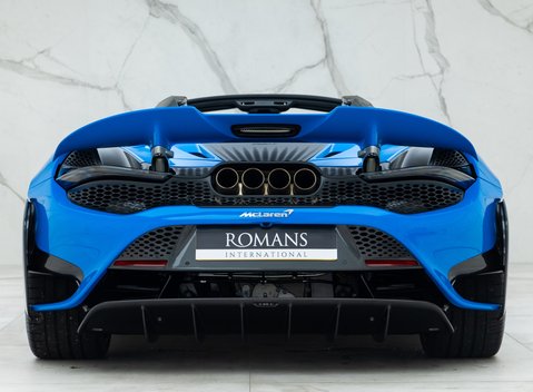 McLaren 765LT Spider 10