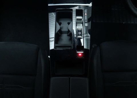 Vauxhall Astra 1.2 Turbo Ultimate Hatchback 5dr Petrol Auto Euro 6 (s/s) (130 ps) 21