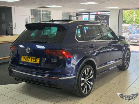 Volkswagen Tiguan 2.0 TSI R-Line DSG 4Motion Euro 6 (s/s) 5dr 44