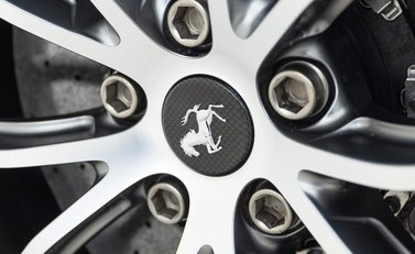 Ferrari 812 Superfast 24