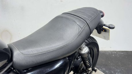 Triumph Street 900 2016 ONLY 14K MOT SPORTS EXHAUST WARRANTY 900CC 10