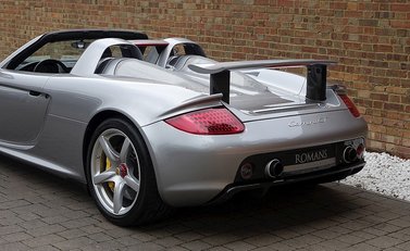 Porsche Carrera GT 23
