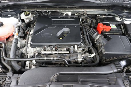 Ford Kuga TITANIUM FIRST EDITION 45