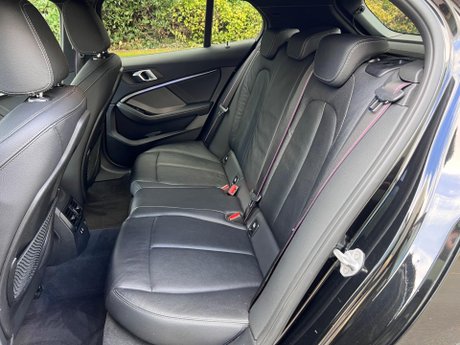 BMW 1 Series 1.5 118i M Sport (LCP) Hatchback 5dr Petrol DCT Euro 6 (s/s) (136 ps) 36