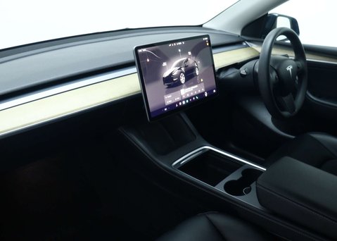 Tesla Model Y (Dual Motor) Long Range SUV 5dr Electric Auto 4WDE (384 bhp) 40