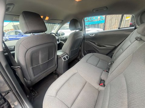Hyundai IONIQ 1.6 h-GDi Premium Hatchback 5dr Petrol Hybrid DCT Euro 6 (s/s) (141 ps) 26