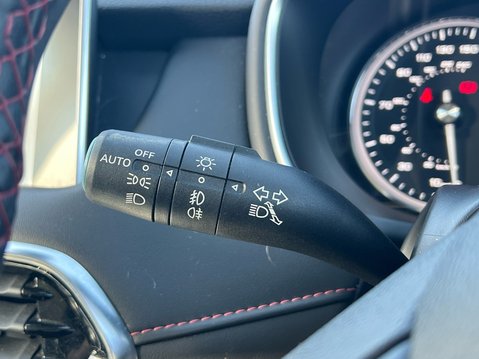 MG HS EXCLUSIVE DCT 33