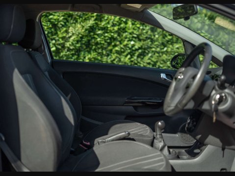 Vauxhall Corsa 1.2 Corsa Limited Edition 3dr 13