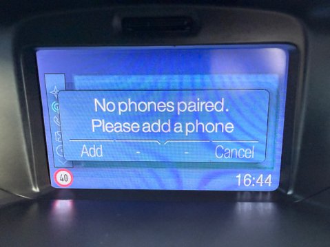 Ford Fiesta 1.6T ST-3 [NAV] 19