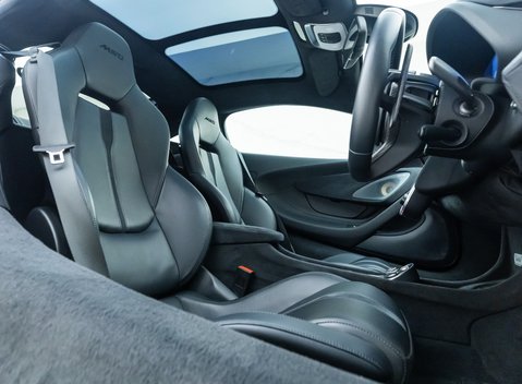 McLaren 570 GT MSO Black Collection 14