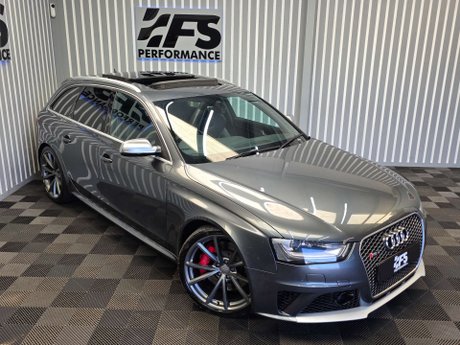 Audi RS4 4.2 FSI V8 Estate 5dr Petrol S Tronic quattro Euro 5 (450 ps) 33