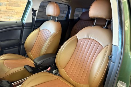 Mini Countryman 2.0 Cooper SD SUV 5dr Diesel Auto Euro 6 (143 ps) 28