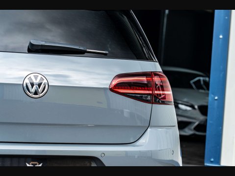 Volkswagen Golf 2.0 Golf GTi TCR Semi-Auto 5dr 27
