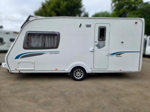 Sterling Eccles Topaz  7