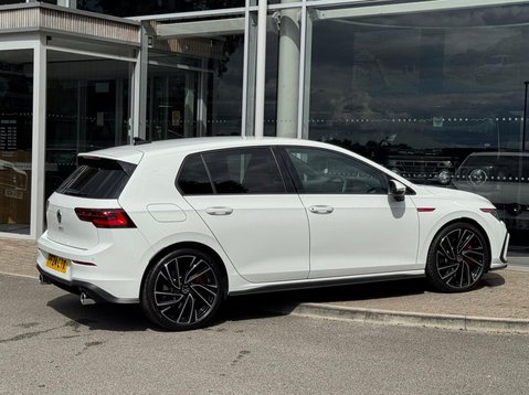 Volkswagen Golf GTI TSI DSG 10