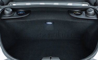 Porsche 718 Boxster Spyder 33