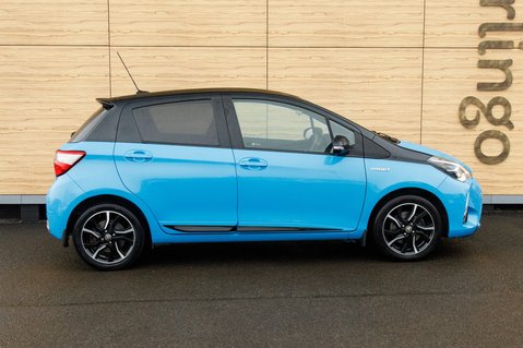 Toyota Yaris VVT-I BI-TONE 12