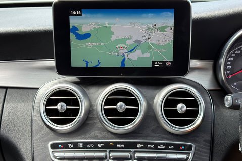 Mercedes-Benz C Class C 250 D AMG LINE PREMIUM PLUS CABRIOLET - 19 INCH ALLOYS - FULL SERVICE HIS 42