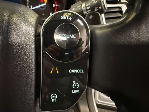 Land Rover Discovery 3.0 Discovery SE SD6 Auto 4WD 40