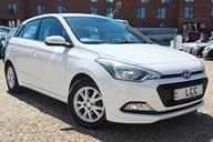 Hyundai i20 MPI SE.AUTOMATIC..1 PREVIOUS OWNER,18 STAMPS,AIR CON,LAST OWNER  9 YEARS. 2