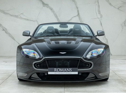 Aston Martin V12 Vantage S Roadster 7
