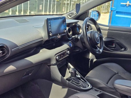 Toyota Yaris 1.5 VVT-h Dynamic Hatchback 5dr Petrol Hybrid E-CVT Euro 6 (s/s) (116 ps) 48