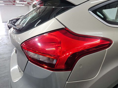 Ford Focus 1.0 Focus Zetec 5dr 84