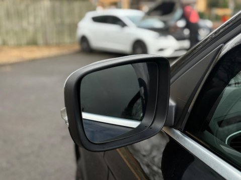 Volvo XC60 2.0 D4 R-Design Lux Nav Euro 6 (s/s) 5dr 22