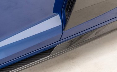 Audi R8 V10 Performance Carbon Black Spyder 25