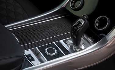 Land Rover Range Rover Sport 5.0 SVR Urban 21