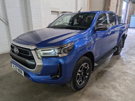 Toyota Hilux INVINCIBLE 4WD D-4D DCB