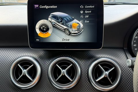 Mercedes-Benz A Class A 200 D SPORT EDITION PLUS - PANORAMIC SUNROOF - DAB DIGITAL RADIO 44