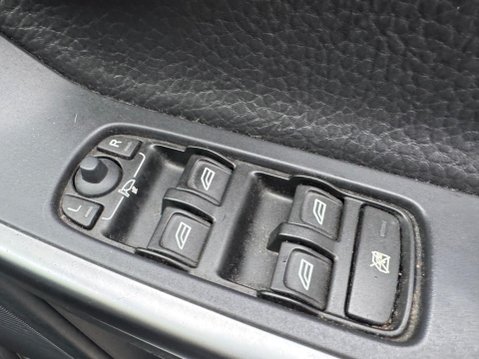 Volvo XC60 2.4 D5 SE Lux Geartronic AWD Euro 4 5dr 20