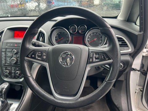 Vauxhall Astra 1.6 16v Elite Auto Euro 5 5dr 15