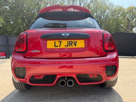 Mini Hatch 2.0 Cooper S Works 210 3dr 34