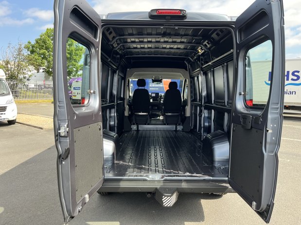 Fiat Ducato Ducato 35 L3 2.2 Multijet 140 H2 Van S&S Auto 27