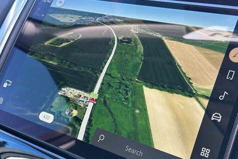 Land Rover Discovery D300 HSE Mhev Panel Van - Full LR Service History 18