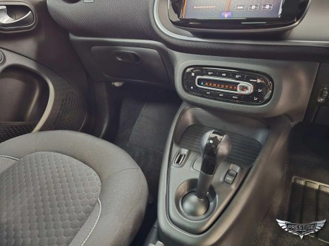 Smart Forfour 17.6kWh Premium Auto 5dr (22kW Charger) 27