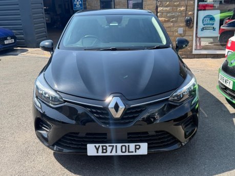 Renault Clio ICONIC TCE 9