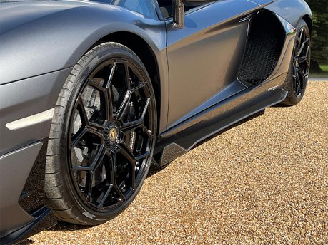 Lamborghini Aventador SVJ ROADSTER (LP 770-4) 19