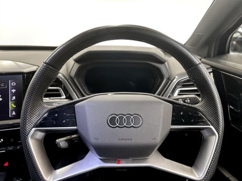 Audi Q4 40 S line Sportback 5dr Electric Auto 82kWh (204 ps) Reverse Camera 13