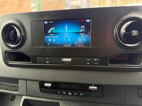 Mercedes-Benz Sprinter 2.0 315 CDI Progressive RWD L3 H2 Euro 6 (s/s) 5dr 18