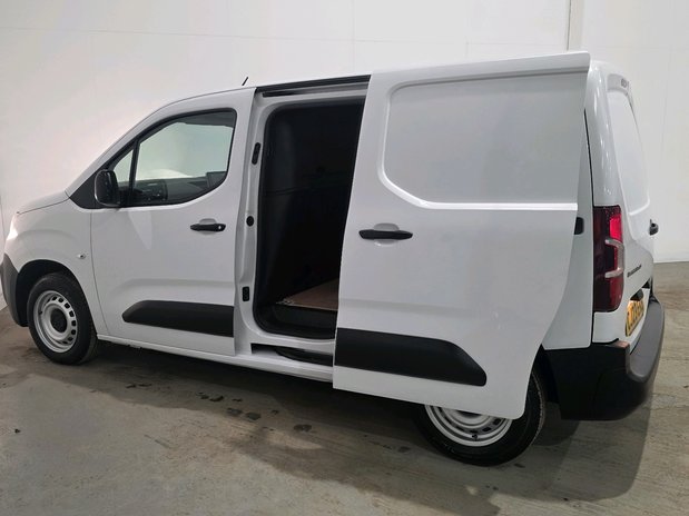 Citroen Berlingo BERLINGO M DIESEL1.5 Blue HDi 650Kg Enterprise 100ps 11