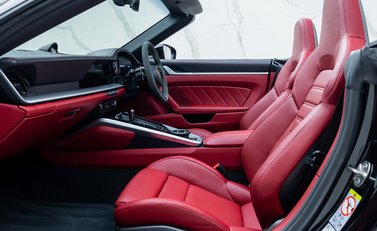 Porsche 911 Turbo Cabriolet (992) 20