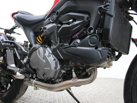 Ducati Monster 937 MONSTER 937 31